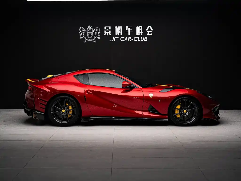 Ferrari 812 — миниатюра 9