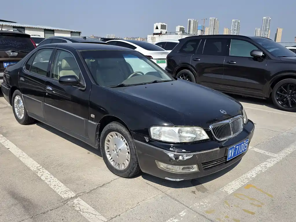 Nissan Bluebird Classic — миниатюра 3