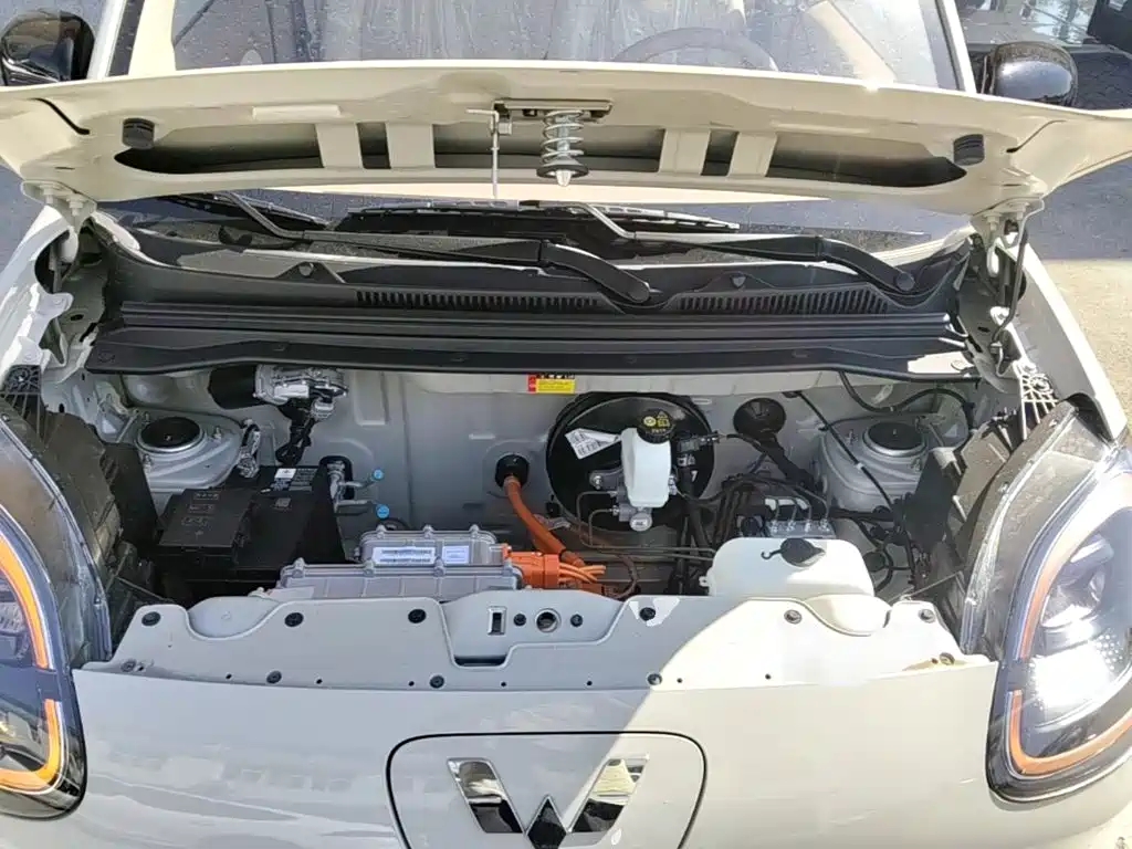 Wuling MINIEV — миниатюра 20