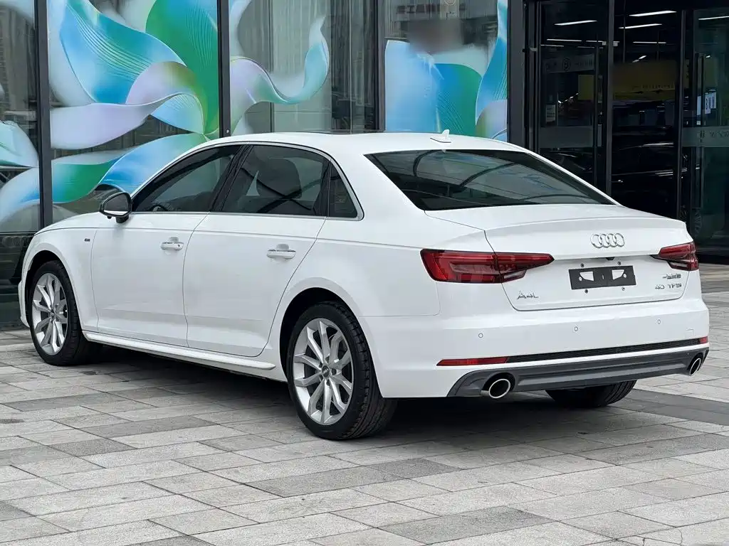 Audi A4L — миниатюра 12