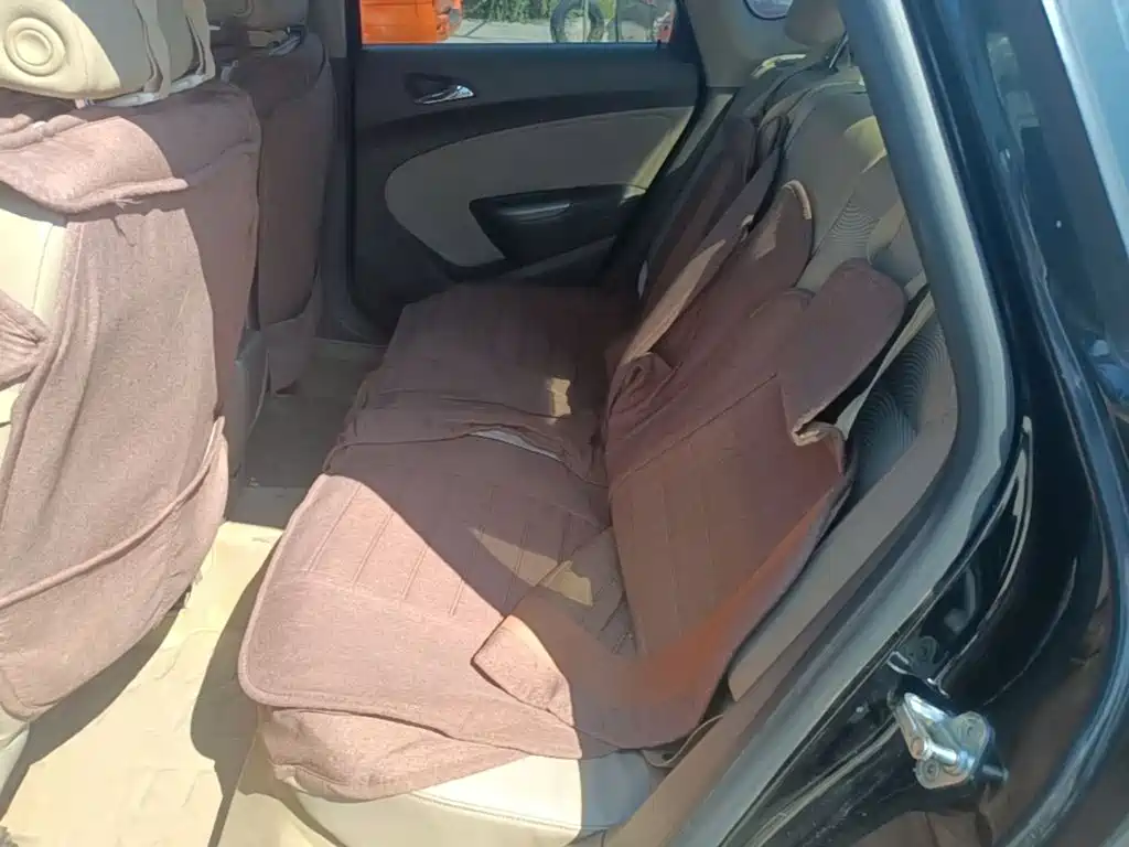 Buick Excelle — миниатюра 17