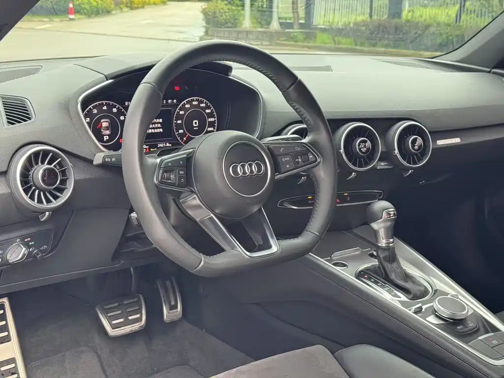 Audi TT — миниатюра 3