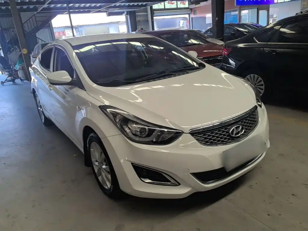 Hyundai Elantra Langdong — миниатюра 4
