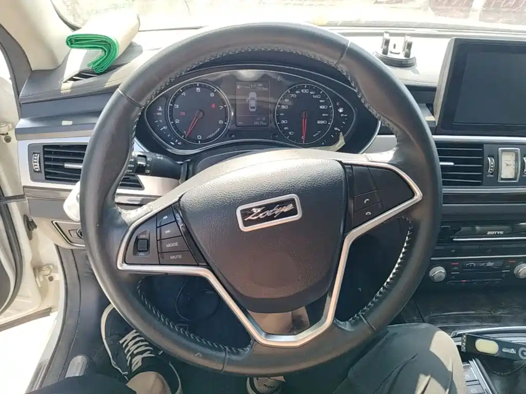 Zotye Zotye Z700 — миниатюра 11