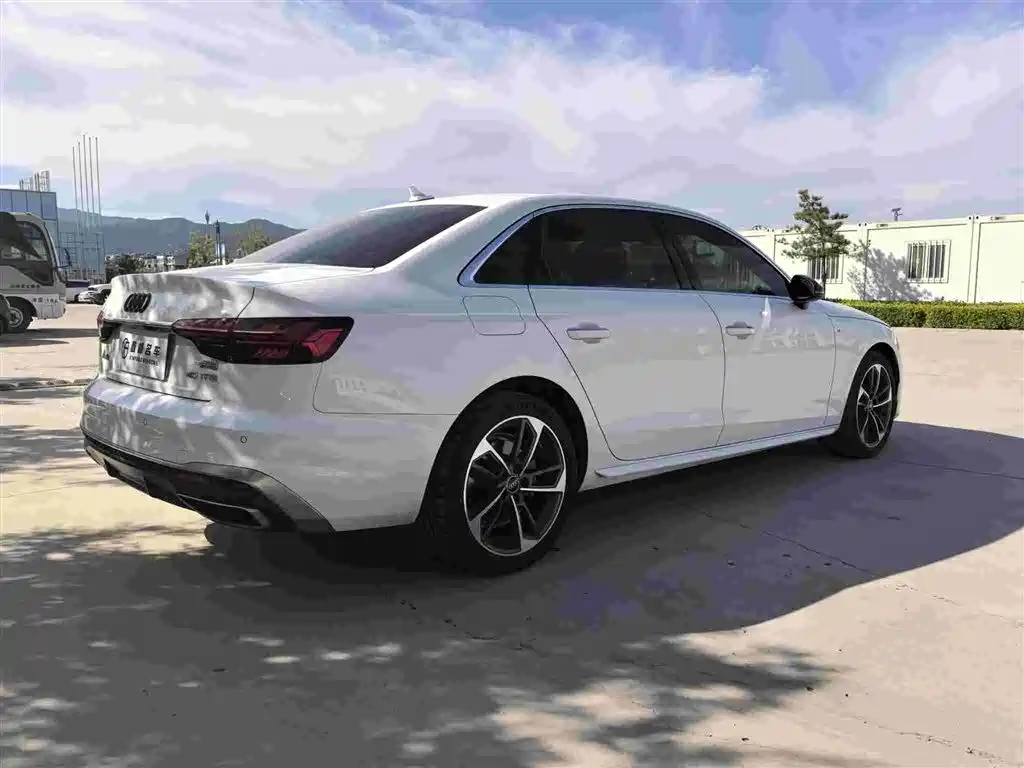 Audi A4L — миниатюра 5