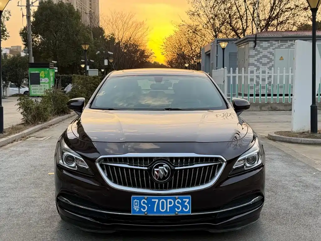 BUICK LACROSSE
