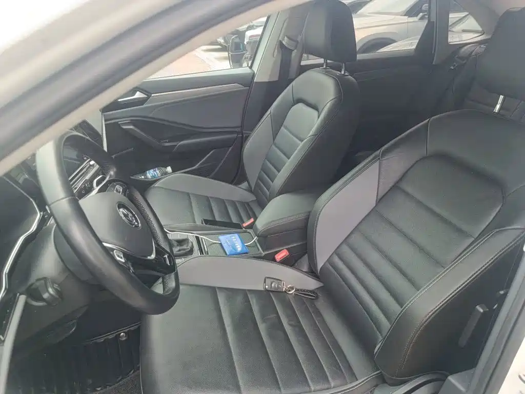Volkswagen Sagitar — миниатюра 8