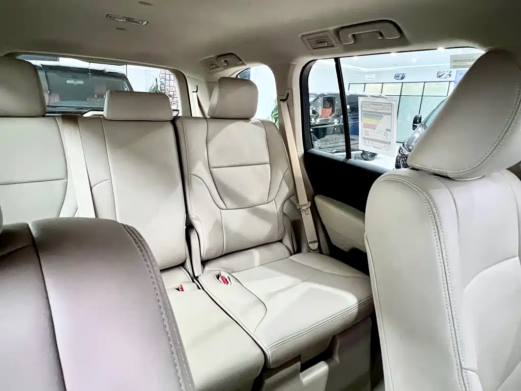 Toyota Land Cruiser - фото 12