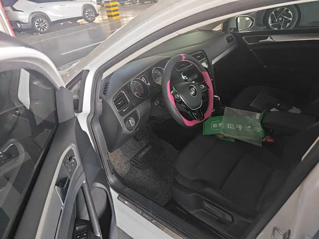 Volkswagen Golf — миниатюра 19