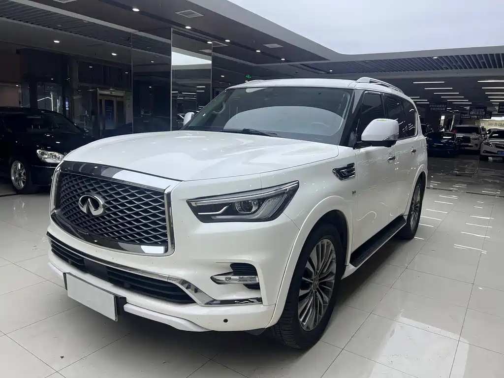 Infiniti QX80