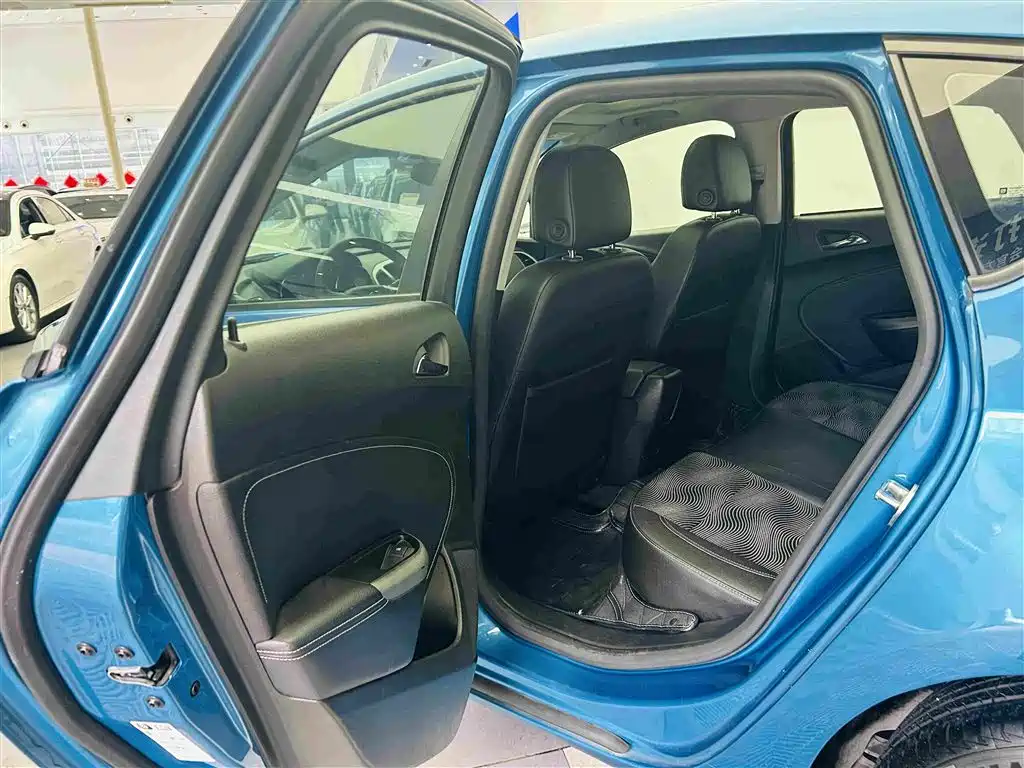 Buick Excelle — миниатюра 23