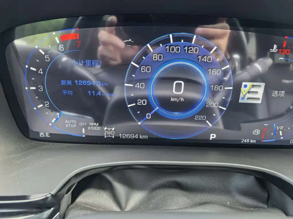 Cadillac XT6 2025 2.0T мест Luxury Executive