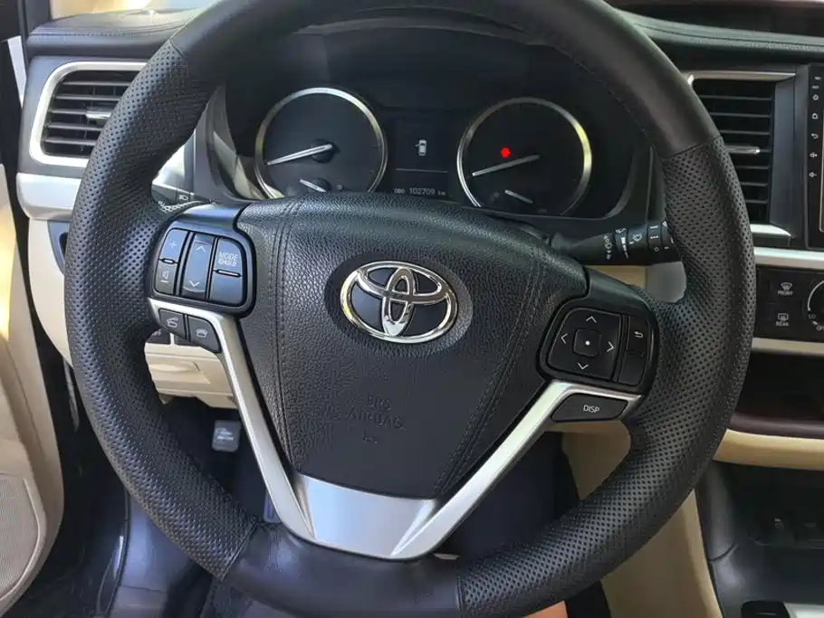 Toyota Highlander — миниатюра 15