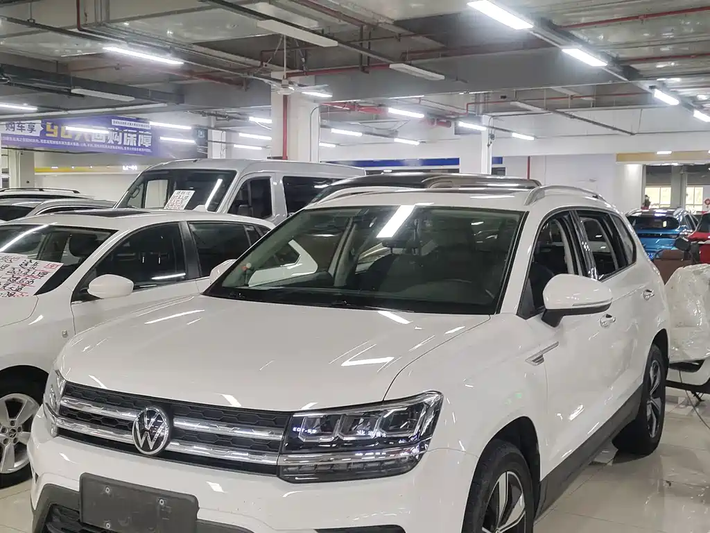 Volkswagen Tharu — миниатюра 3