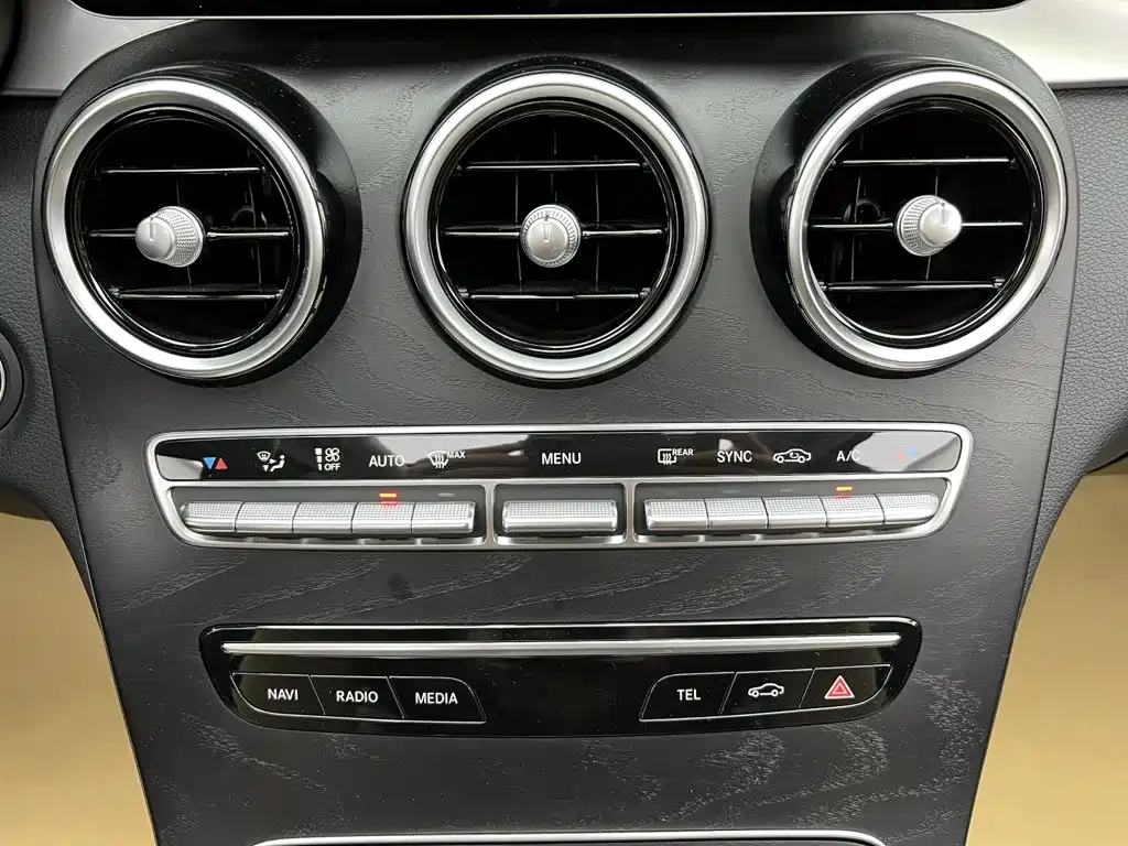 Mercedes-Benz C-Class — миниатюра 23