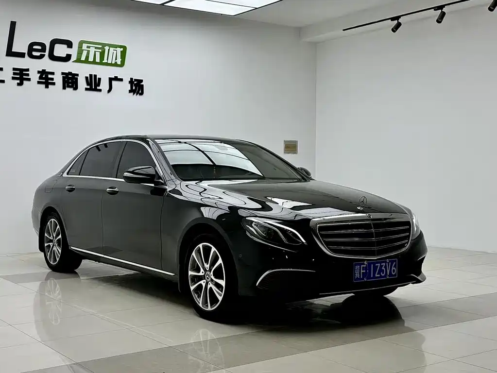 Mercedes-Benz E-Class — миниатюра 3
