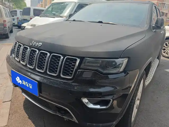 JEEP GRAND CHEROKEE 2019