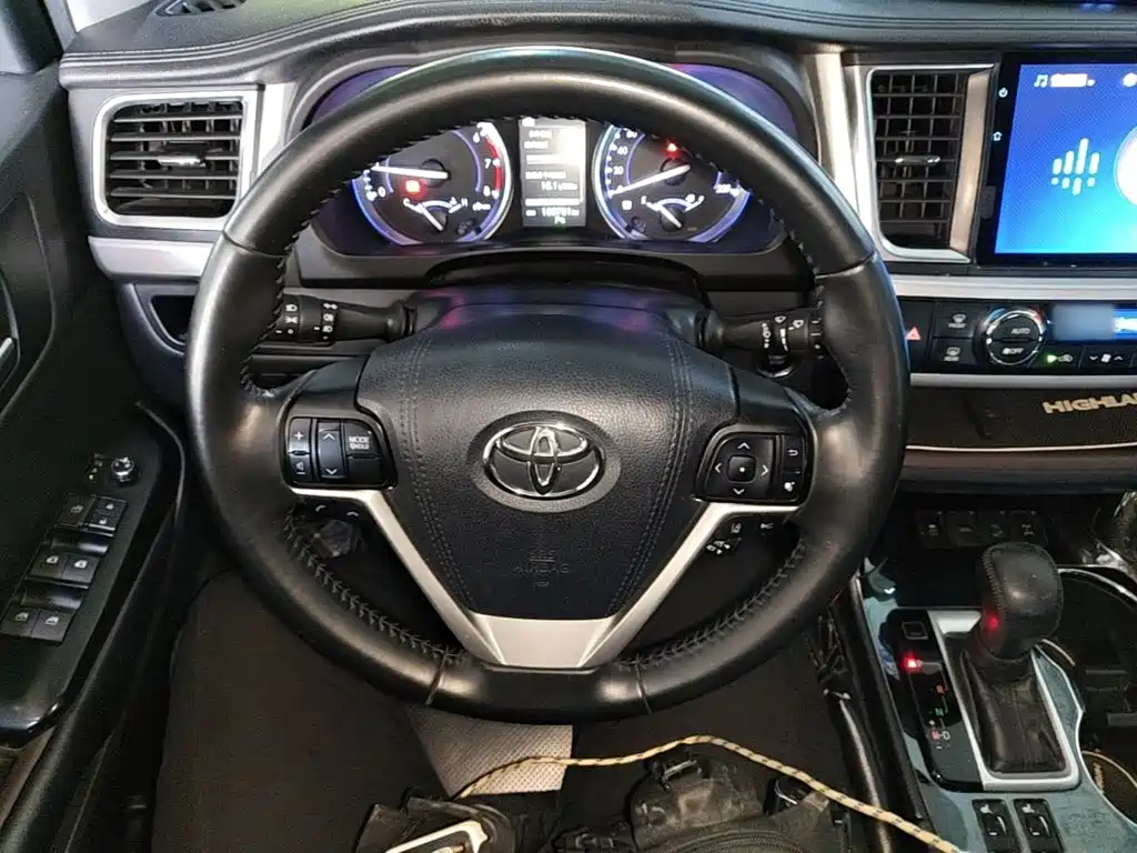 Toyota Highlander — миниатюра 11