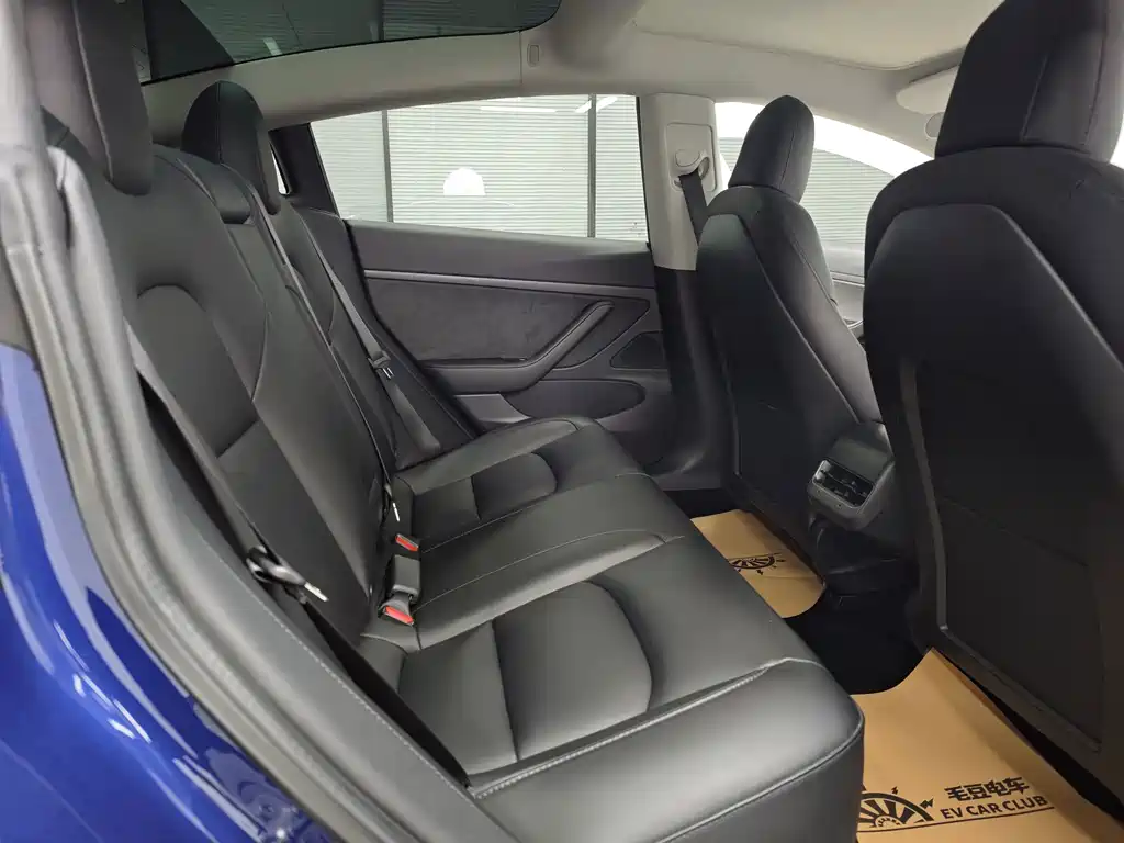 Tesla Model 3 — миниатюра 49