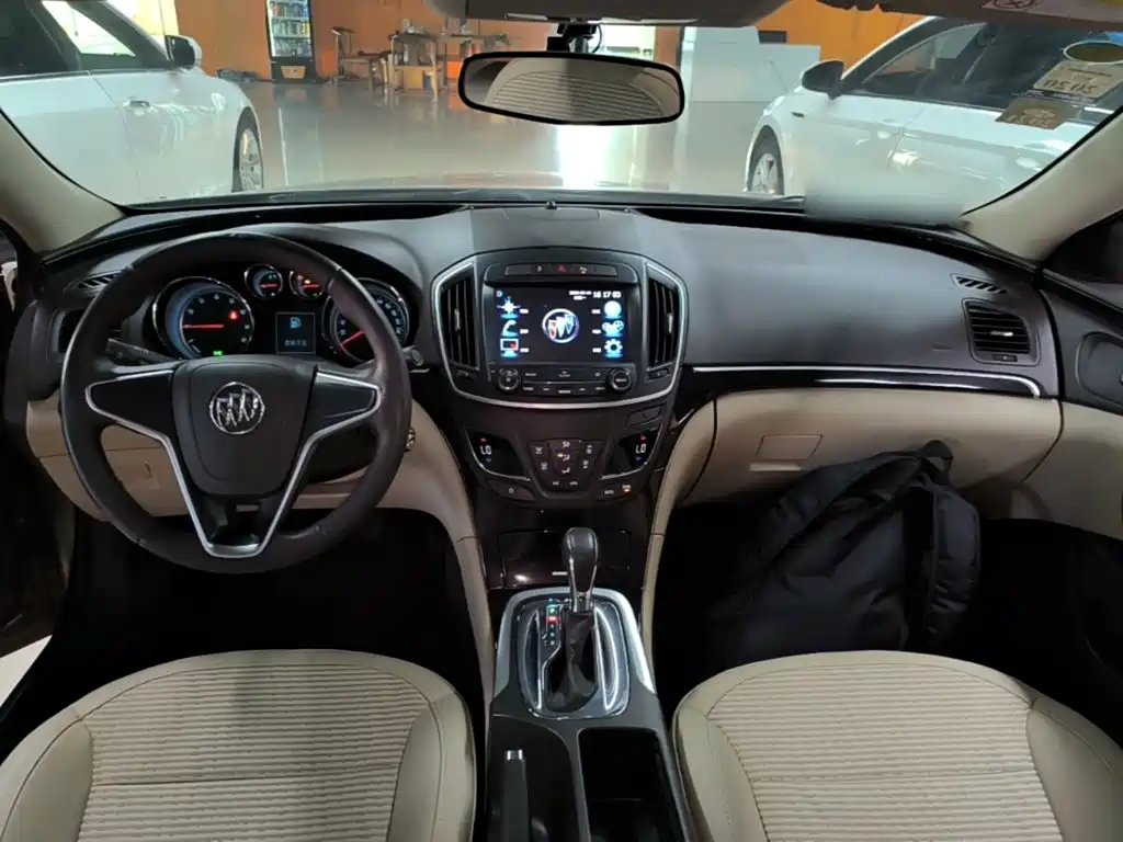 Buick Regal — миниатюра 10