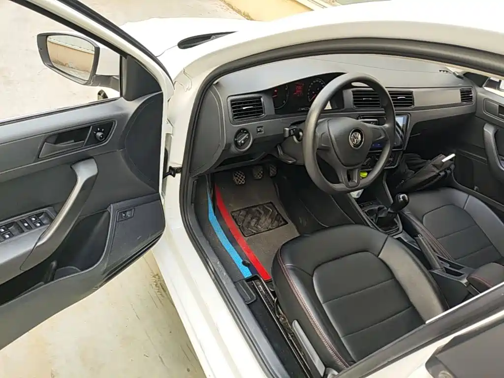 Volkswagen Santana — миниатюра 16