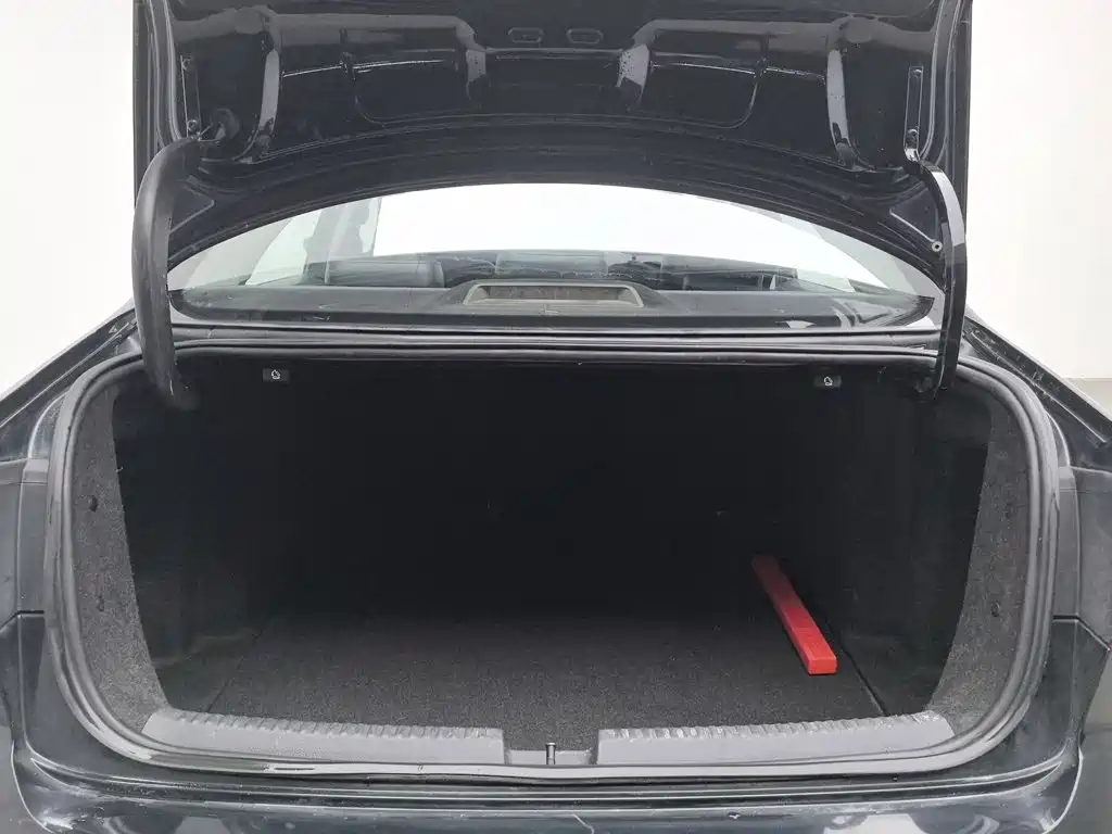 Volkswagen Sagitar — миниатюра 16