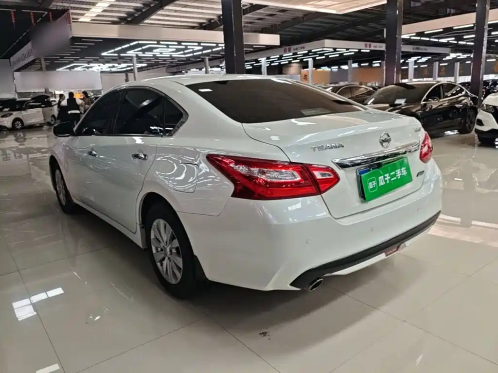 Nissan Teana — миниатюра 5
