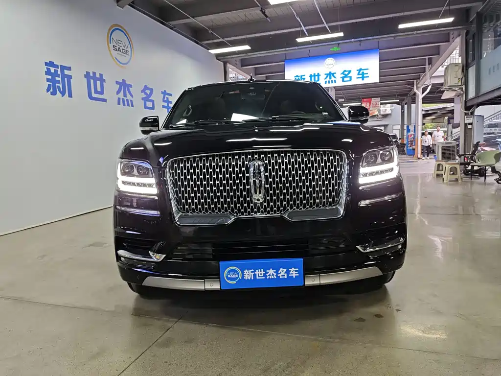 Lincoln Navigator — миниатюра 10