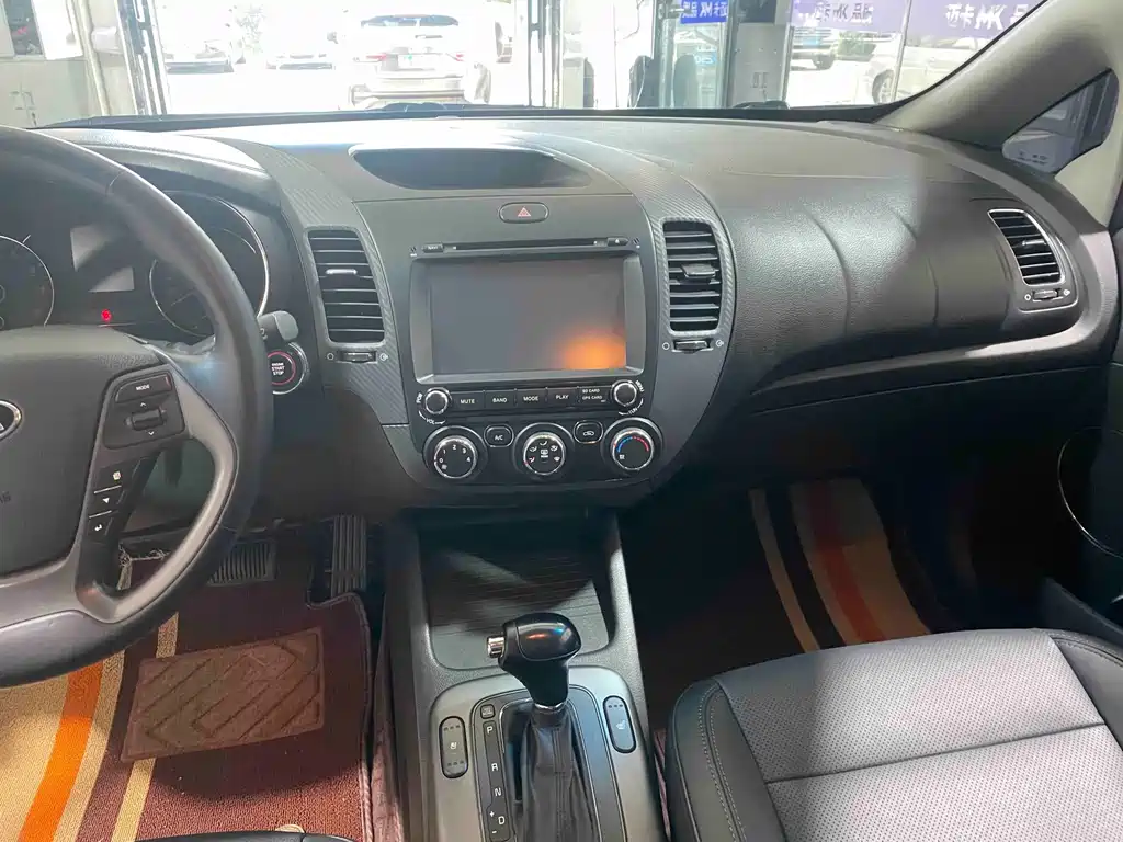 Kia K3 — миниатюра 9