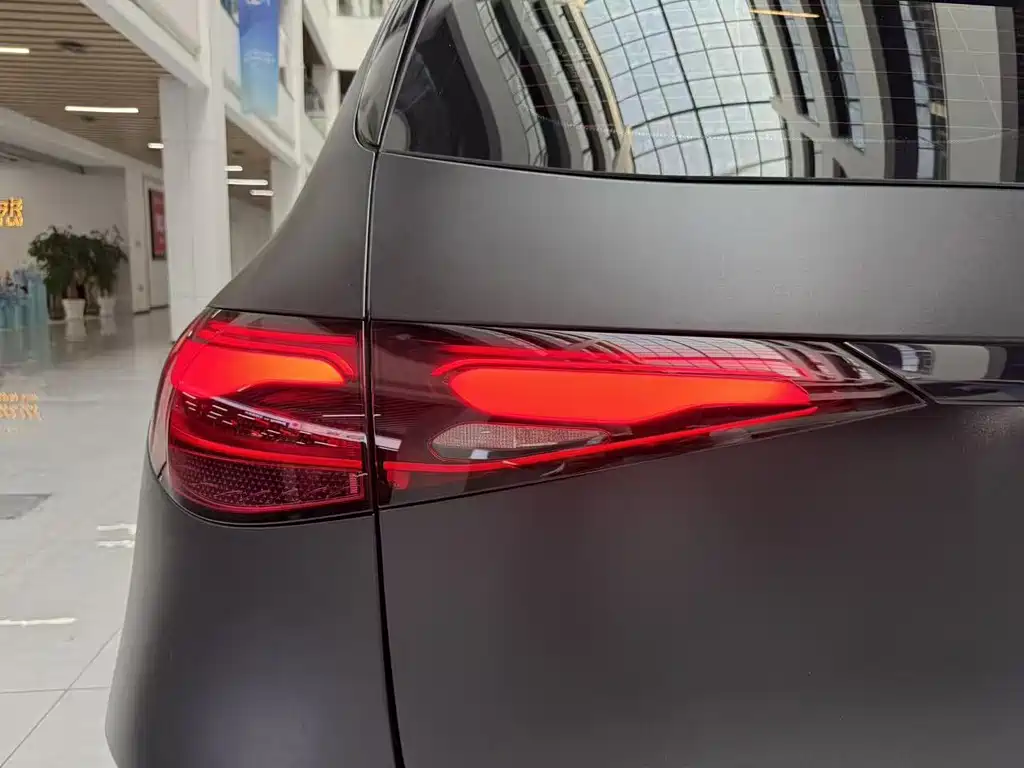 Mercedes-Benz GLC — миниатюра 23