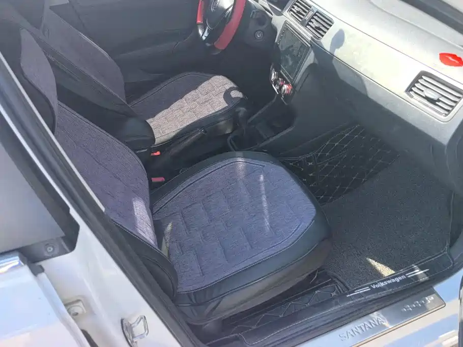 Volkswagen Santana — миниатюра 8