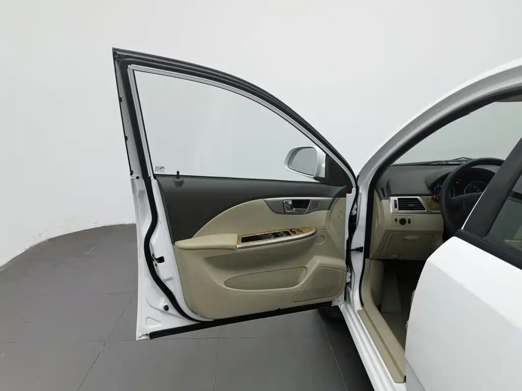 Buick Excelle — миниатюра 8