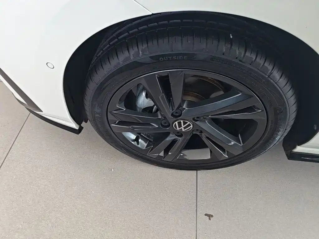 Volkswagen Golf — миниатюра 23