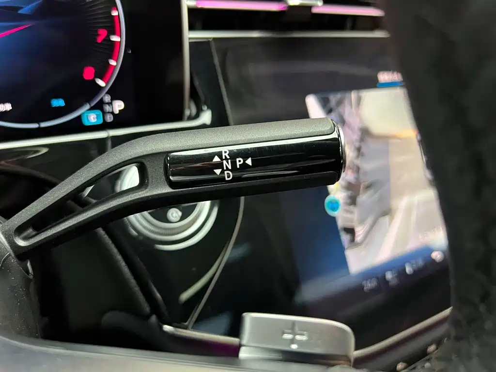 Mercedes-Benz E-Class — миниатюра 24