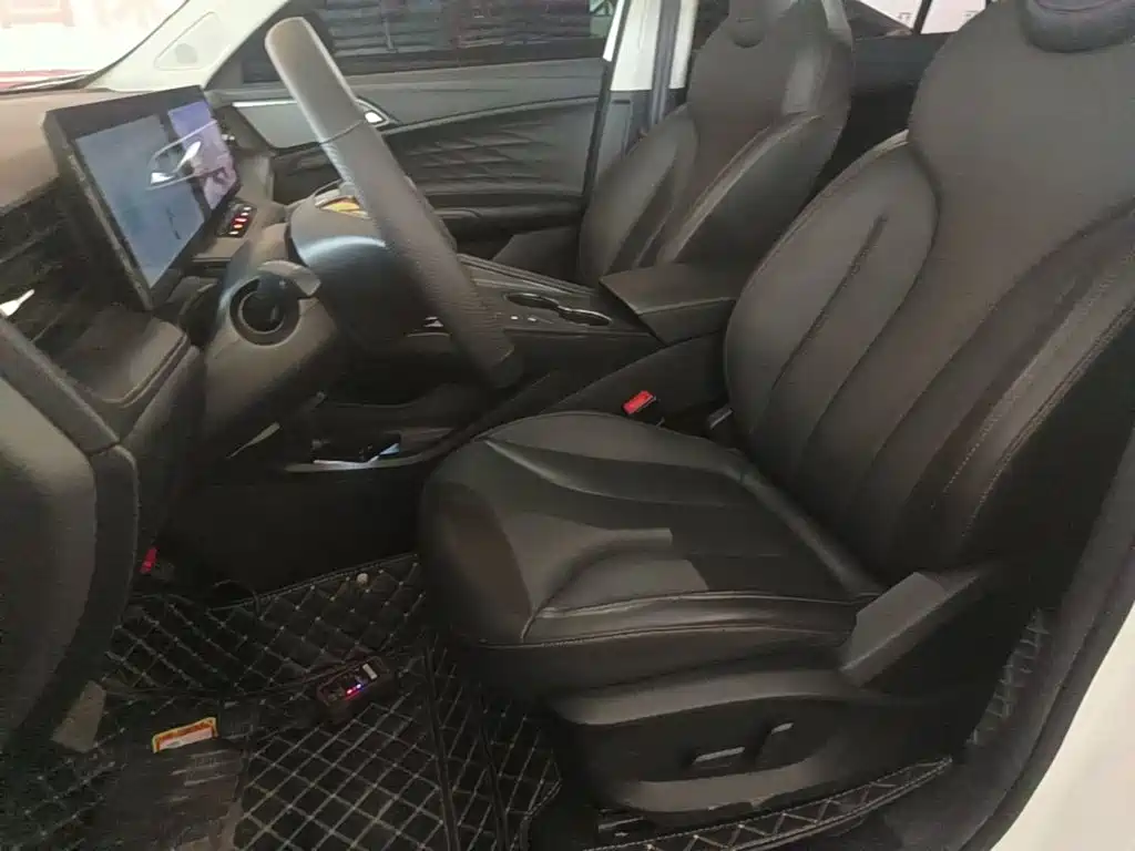 Roewe RX5 — миниатюра 15