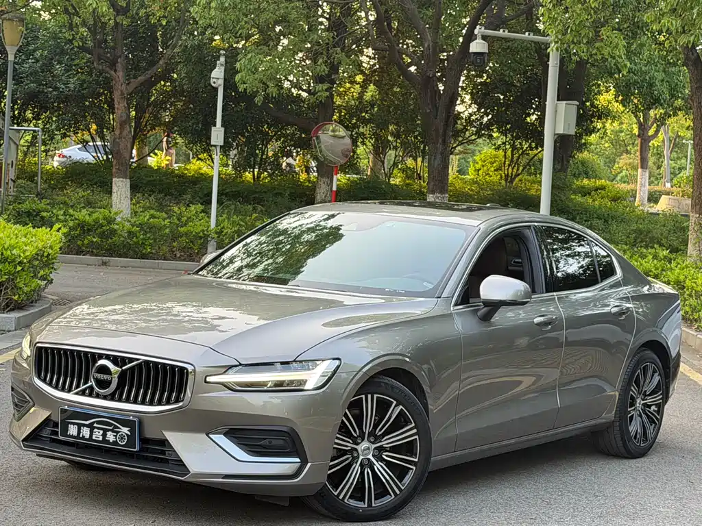 Volvo S60 2021