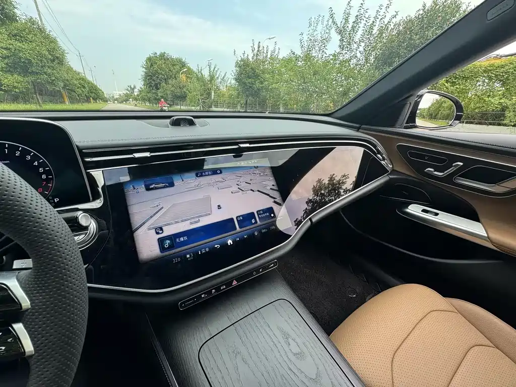 Mercedes-Benz E-Class New Energy — миниатюра 5