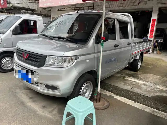 WULING AUTOMOBILE WULING RONGGUANG NEW CARD 2023