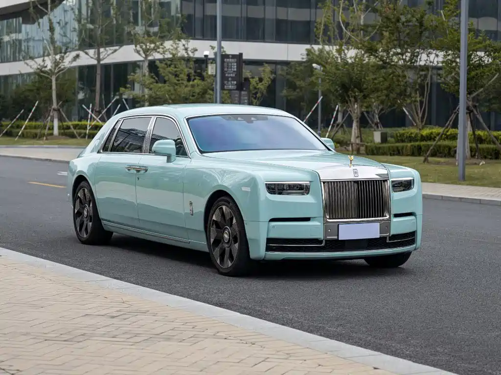 Rolls-Royce Phantom — миниатюра 3