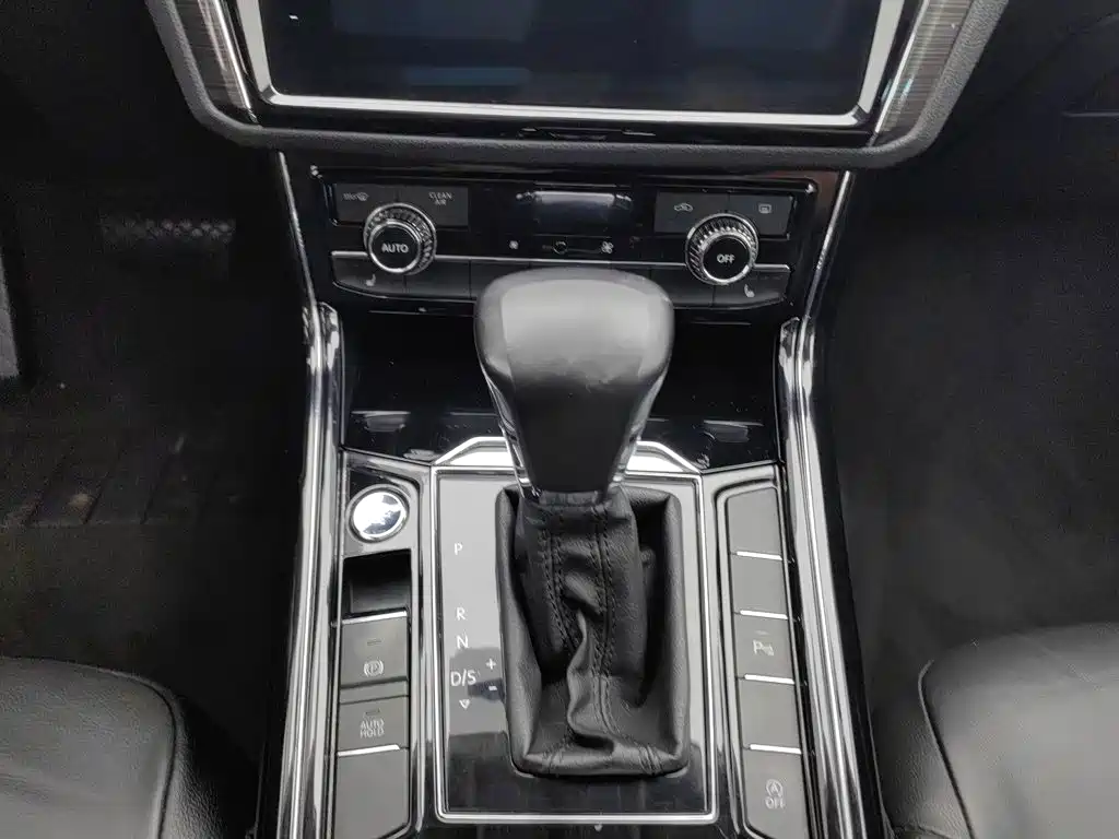 Volkswagen Phideon — миниатюра 13