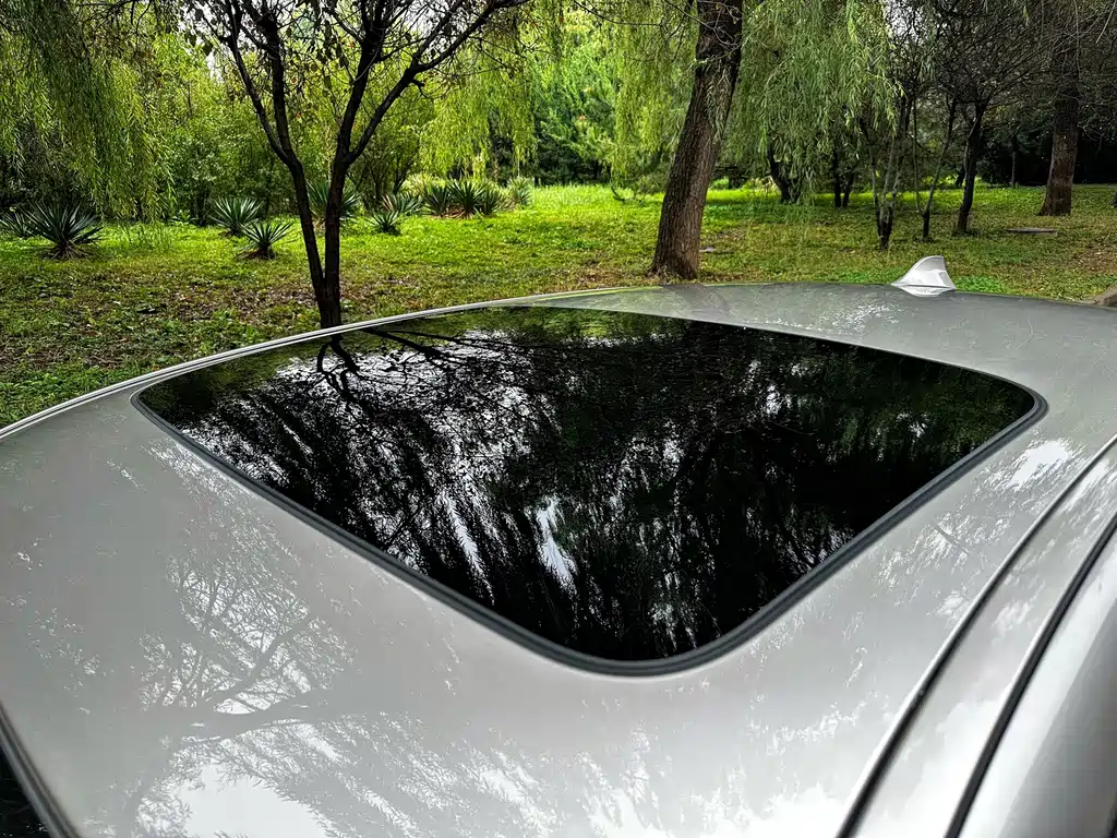 BMW 5 Series — миниатюра 3