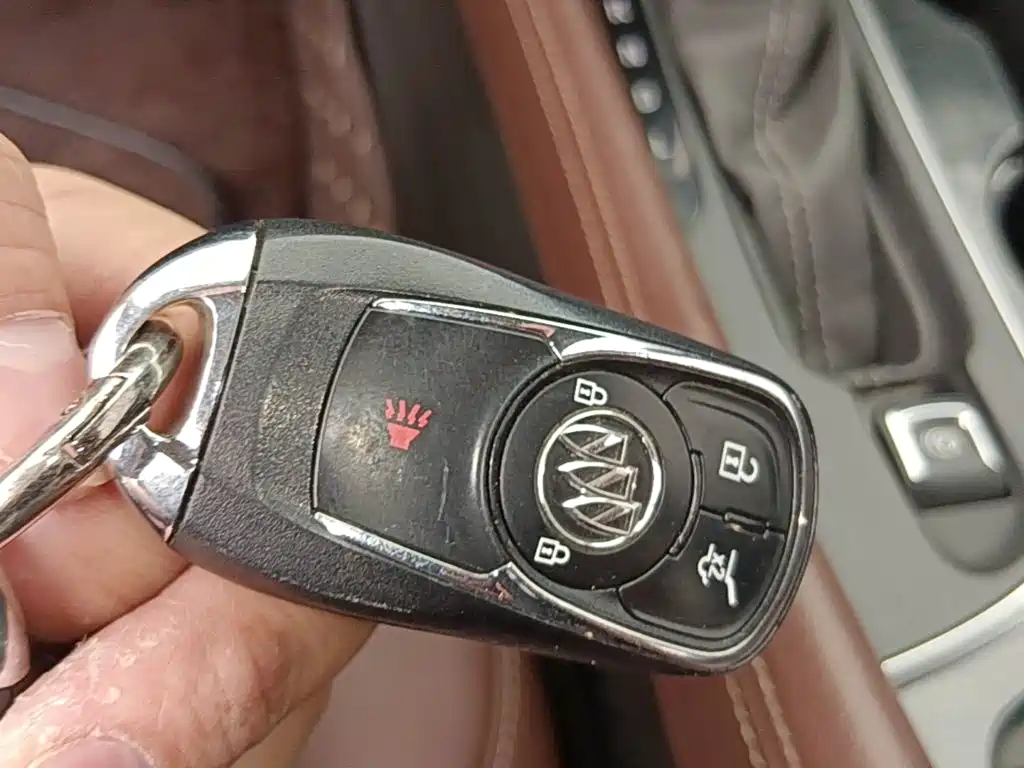Buick Envision Plus — миниатюра 9