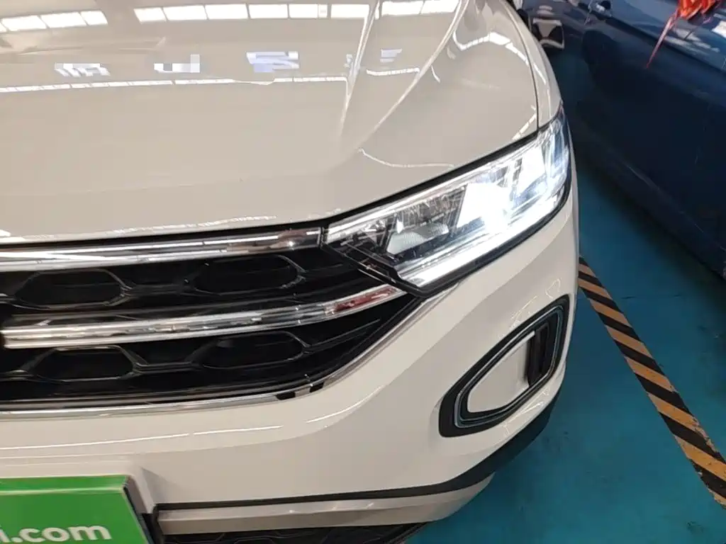 Volkswagen T-Roc — миниатюра 24