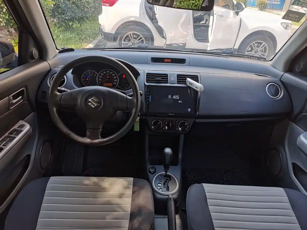 Suzuki Swift — миниатюра 10