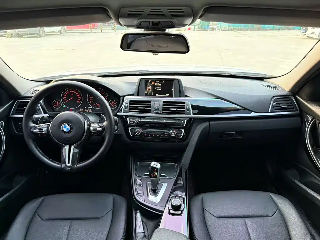 BMW 3 Series — миниатюра 4