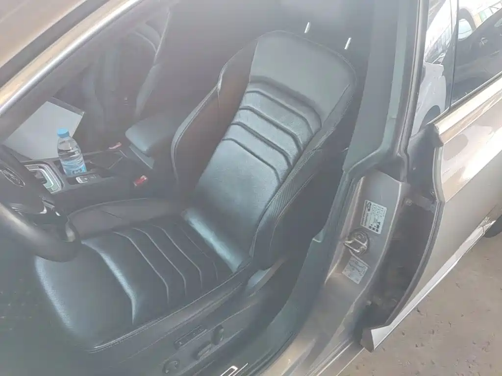 Volkswagen CC — миниатюра 11