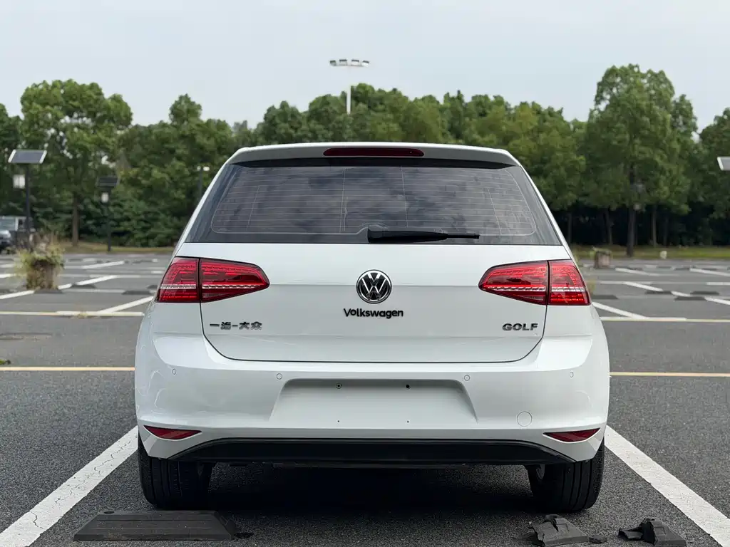 Volkswagen Golf — миниатюра 6