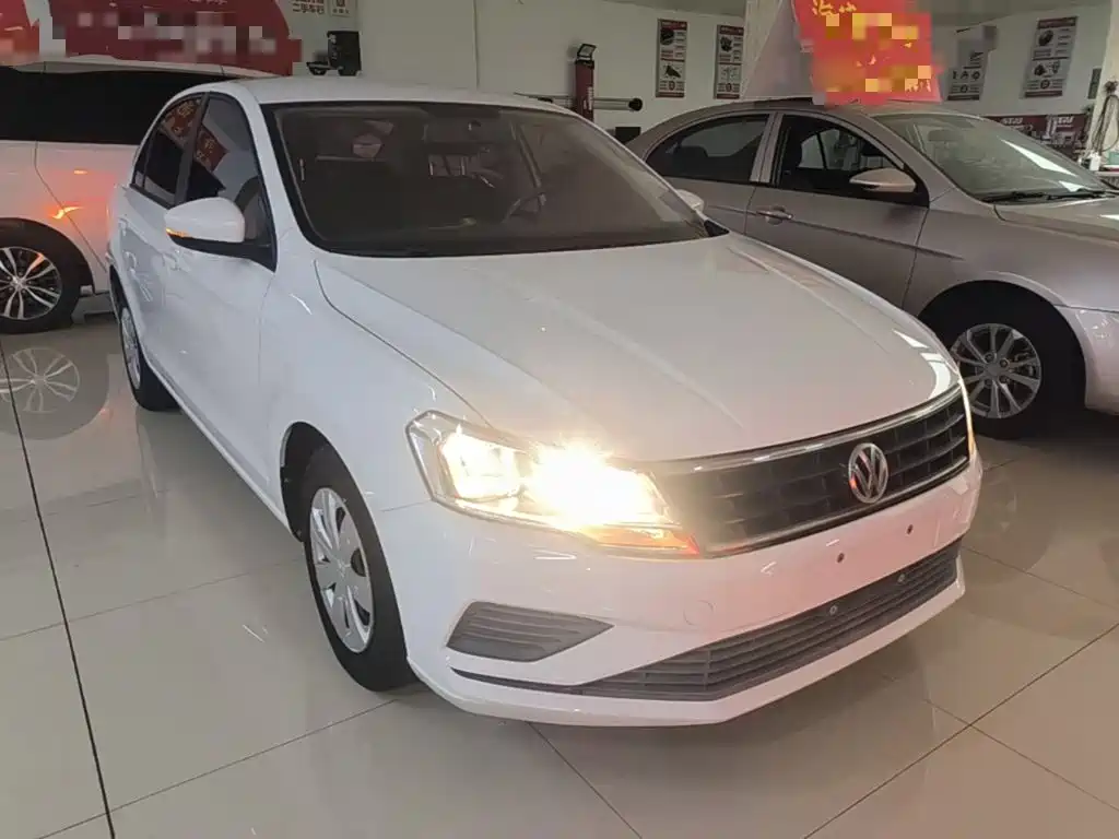 Volkswagen Jetta — миниатюра 4