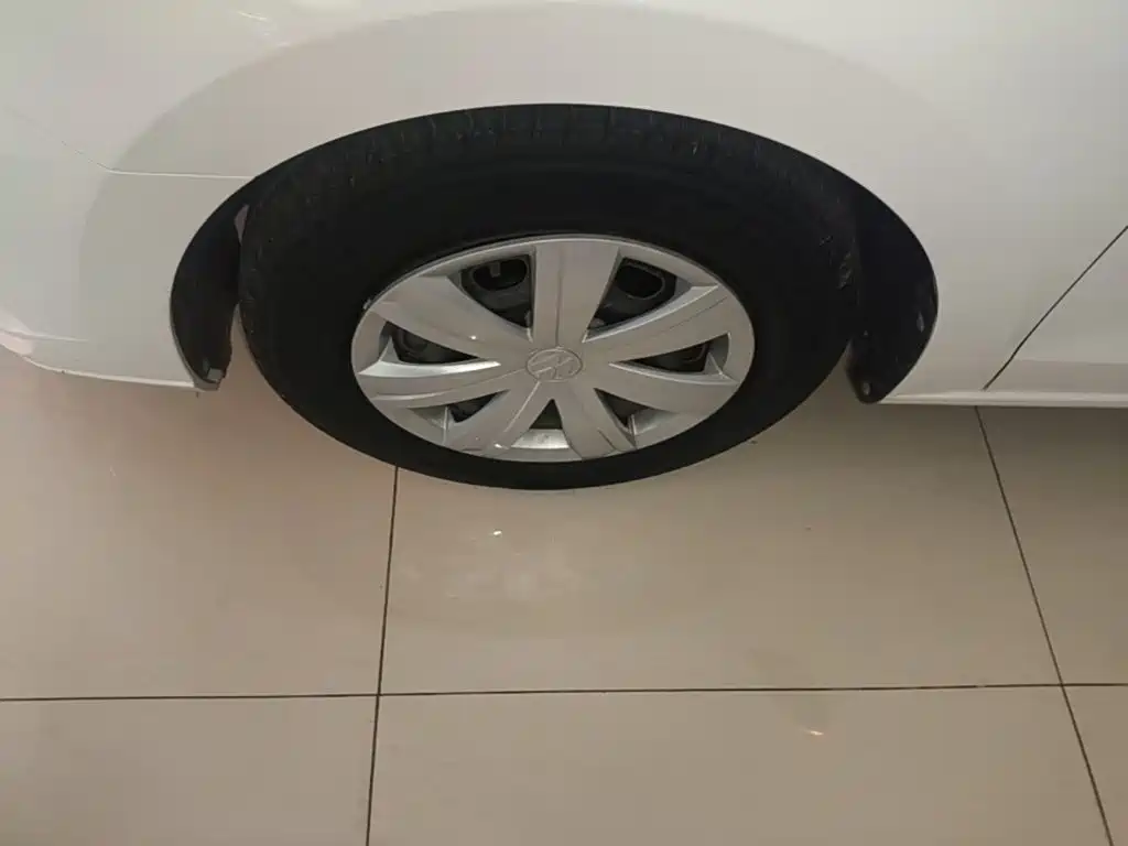 Volkswagen Jetta — миниатюра 23