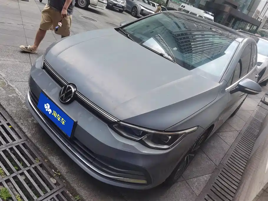 Volkswagen Golf 2021